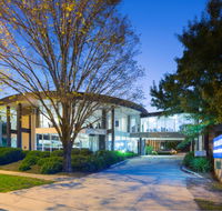 Premier Hotel  Apartments - Accommodation Noosa