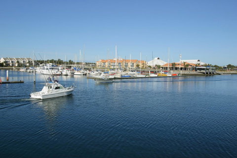 Marina Hotel - Accommodation Noosa 39