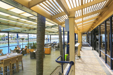 Marina Hotel - Accommodation Noosa 44