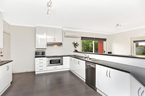 'The Hidden Diamond' - Normanville - Accommodation Noosa 15