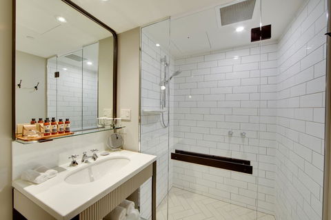 Mayfair Hotel - Accommodation Noosa 7