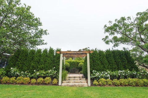 S T U D I O 22 Peaceful Retreat With Garden Views - Accommodation Noosa 10