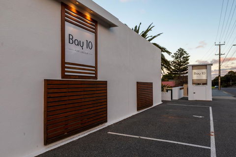 Bay 10 - Suites And Apartments - Accommodation Noosa 19