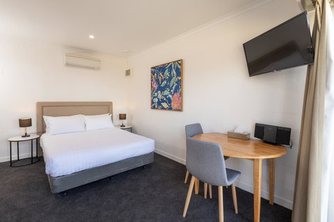 Bay 10 - Suites And Apartments - Accommodation Noosa 8