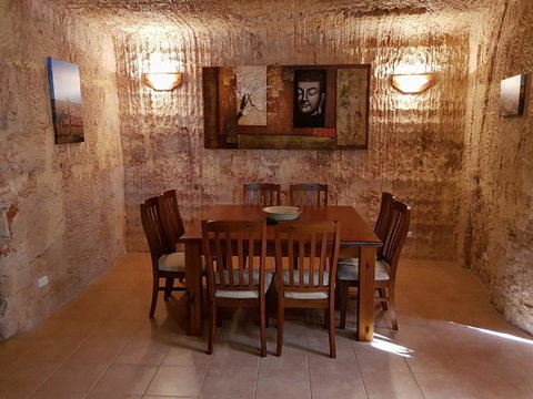 Zen Underground B&B - Accommodation Noosa 18