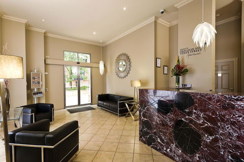 Majestic Old Lion Apartments - Accommodation Noosa 14