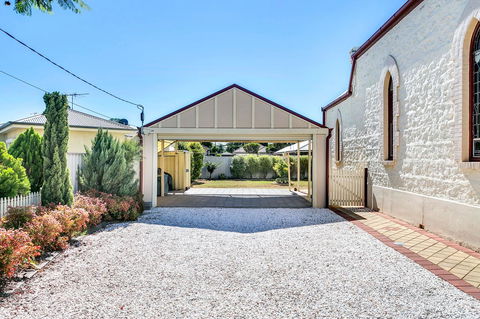 \'THE CHURCH\' Guest Home, Gawler Barossa Region - Accommodation Noosa 11
