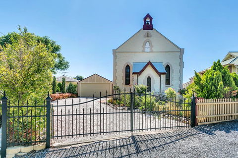 \'THE CHURCH\' Guest Home, Gawler Barossa Region - Accommodation Noosa 0