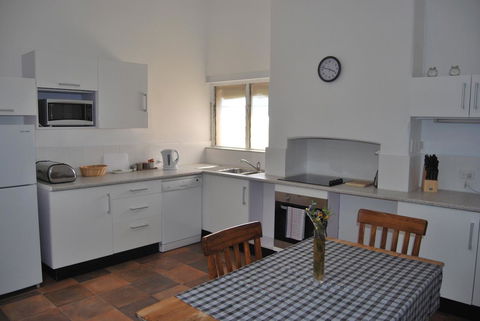 Jacaranda Cottage - Accommodation Noosa 8