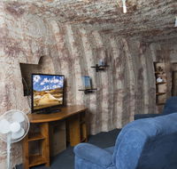 Ali's Underground - Accommodation Noosa
