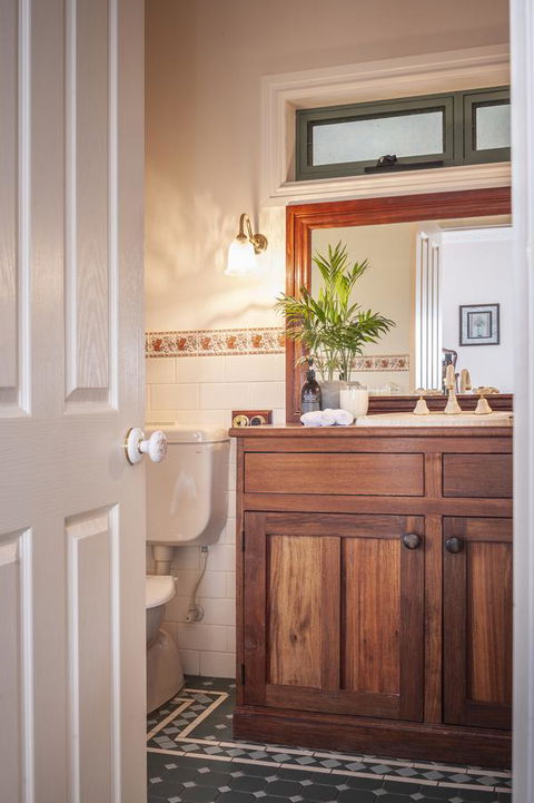 Angaston Saleyards Luxury Accommodation - Accommodation Noosa 9