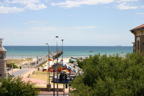 Semaphore Blue Apartments - Accommodation Noosa 18