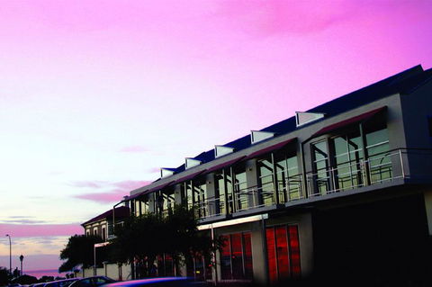 Semaphore Blue Apartments - Accommodation Noosa 10