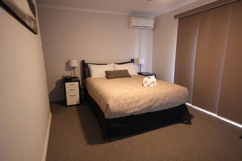 Port Vincent Motel & Apartments - Accommodation Noosa 9