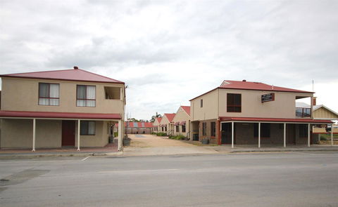 Port Vincent Motel & Apartments - Accommodation Noosa 0