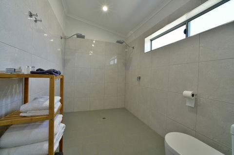 Great Northern Lodge - Accommodation Noosa 2