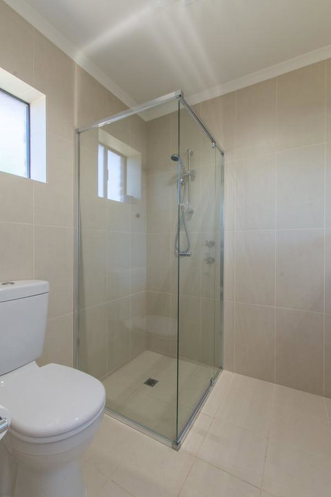 Mick O\'Sheas - Accommodation Noosa 23
