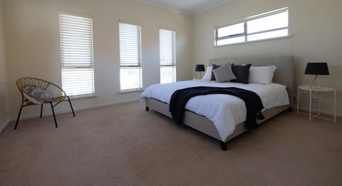 Ochre Point Beach House On Moana Seafront - Accommodation Noosa 8