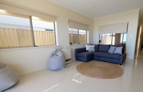 Ochre Point Beach House On Moana Seafront - Accommodation Noosa 15
