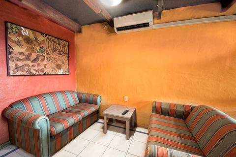 The Underground Motel - Accommodation Noosa 15