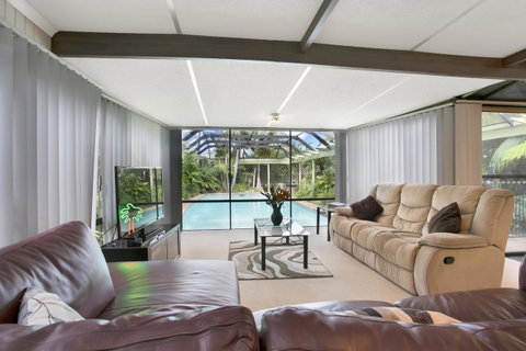 The Palms - Accommodation Noosa 10
