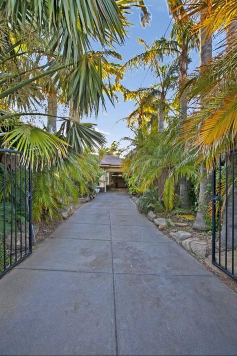 The Palms - Accommodation Noosa 6