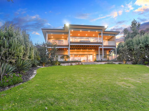 Muse On The Murray - Accommodation Noosa 6