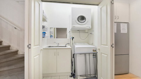 GOUGER 265 - Accommodation Noosa 18