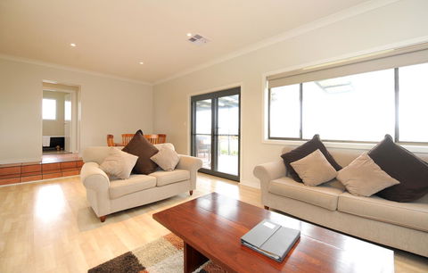 The Barn Accommodation - Accommodation Noosa 41