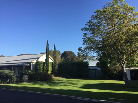 Alexander Cameron Suites - Accommodation Noosa 2