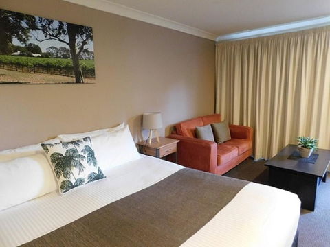 Alexander Cameron Suites - Accommodation Noosa 11