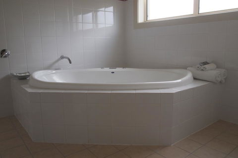 Alexander Cameron Suites - Accommodation Noosa 21