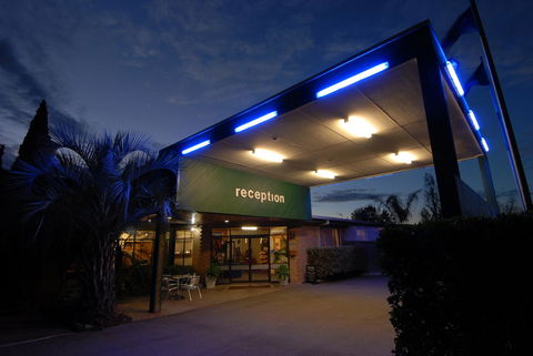 The Wine Vine Hotel - Accommodation Noosa 0