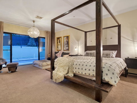 City-Barossa Gateway - Accommodation Noosa 0