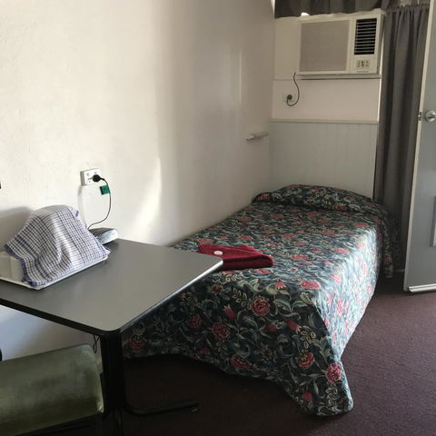 Travelway Motel - Accommodation Noosa 2