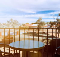 Desert Cave Hotel - Accommodation Noosa