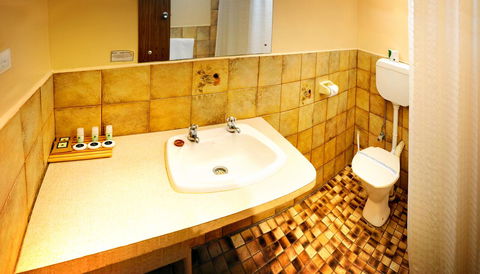 Highway One Motel - Accommodation Noosa 34