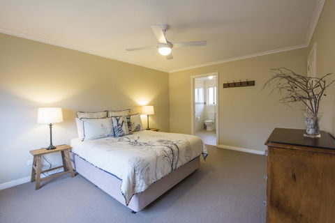 Flinders Bush Retreats - Accommodation Noosa 17