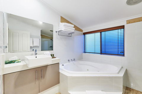 Eight Willows Retreat - Accommodation Noosa 17