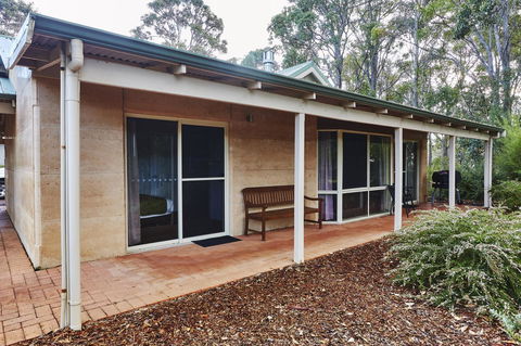 Eight Willows Retreat - Accommodation Noosa 25