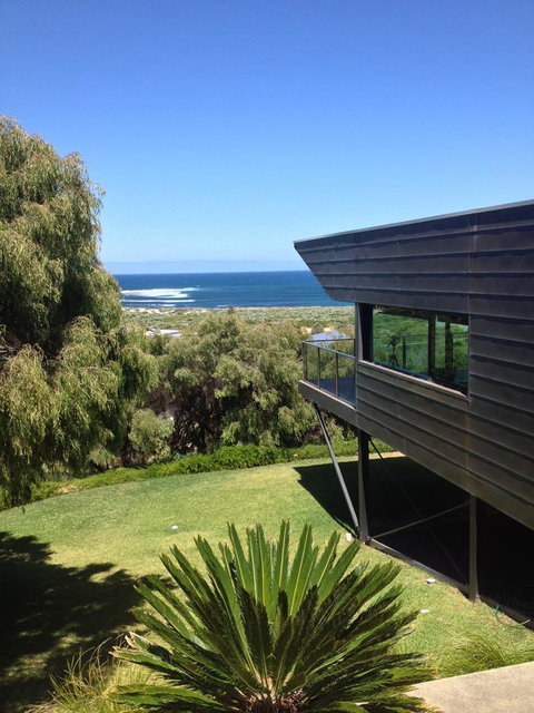 The Roozen Residence - Accommodation Noosa 3