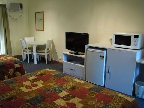 Dunsborough Central Motel - Accommodation Noosa 8