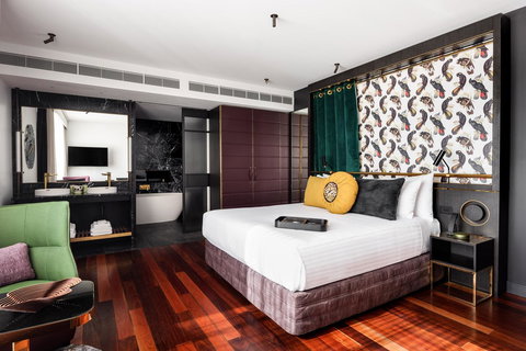 QT Perth - Accommodation Noosa 29