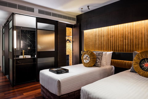 QT Perth - Accommodation Noosa 35