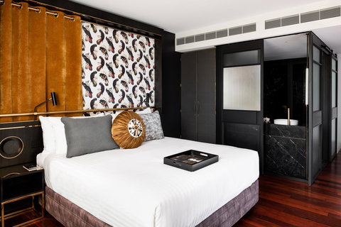QT Perth - Accommodation Noosa 37
