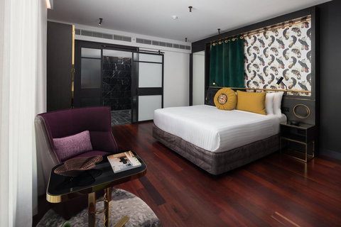 QT Perth - Accommodation Noosa 5