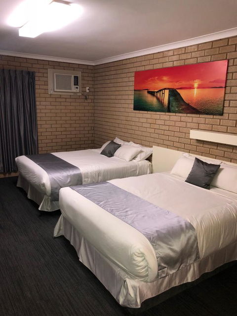 Carnarvon Motel - Accommodation Noosa 2