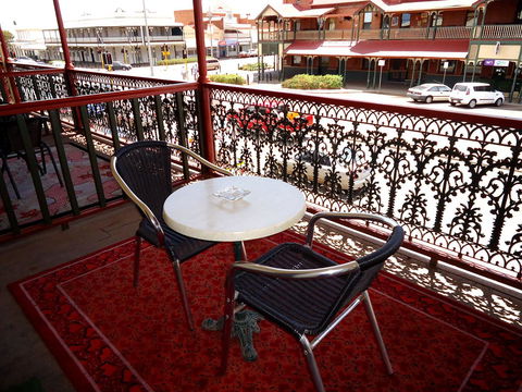 The Palace Hotel Kalgoorlie - Accommodation Noosa 6
