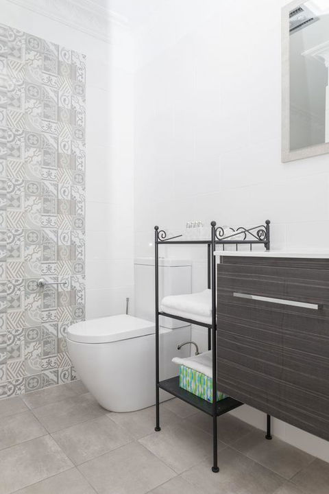 Blue Door Apartments - Accommodation Noosa 9