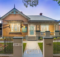Blue Door Apartments - Accommodation Noosa
